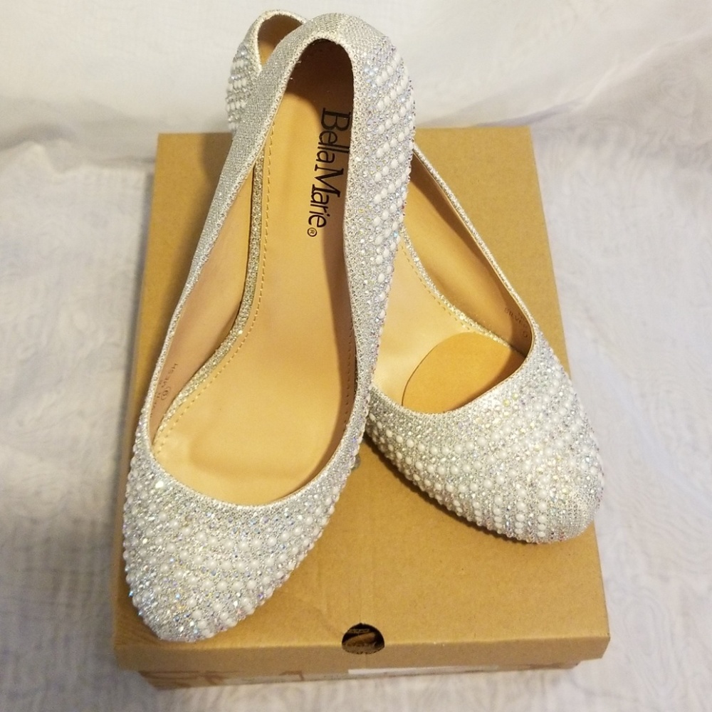Bella Marie Nia Silver Embellished Mesh sz 9